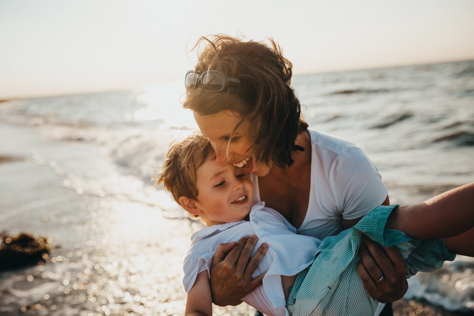A mother helping her child with Emotional Distress